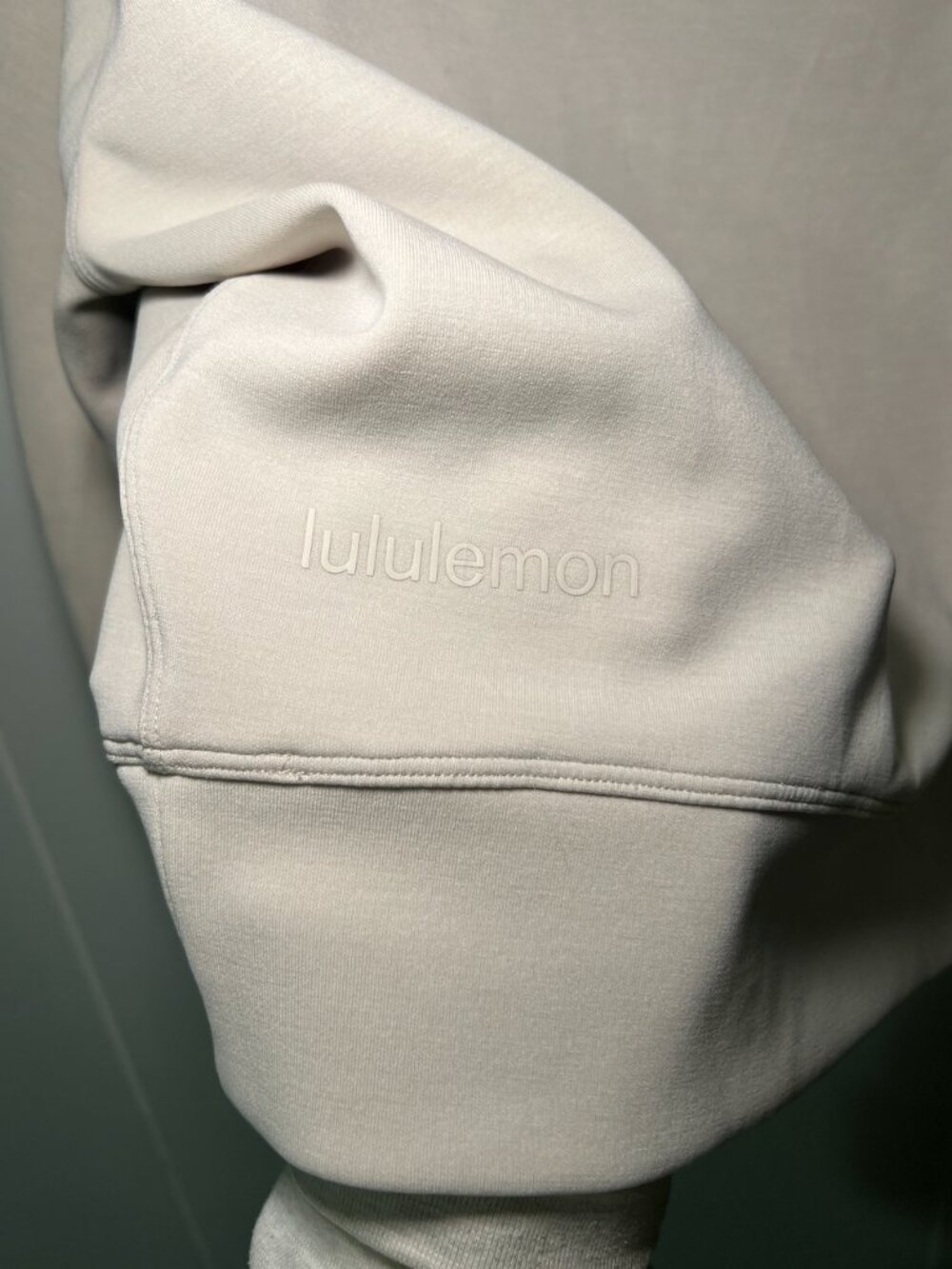 Women's Lululemon Cream Crewneck | Size 4 - Picture 2 of 5